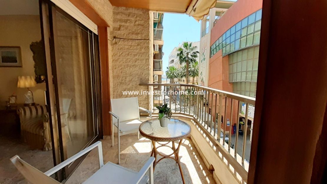 Sale - Apartment - Torrevieja - Centro
