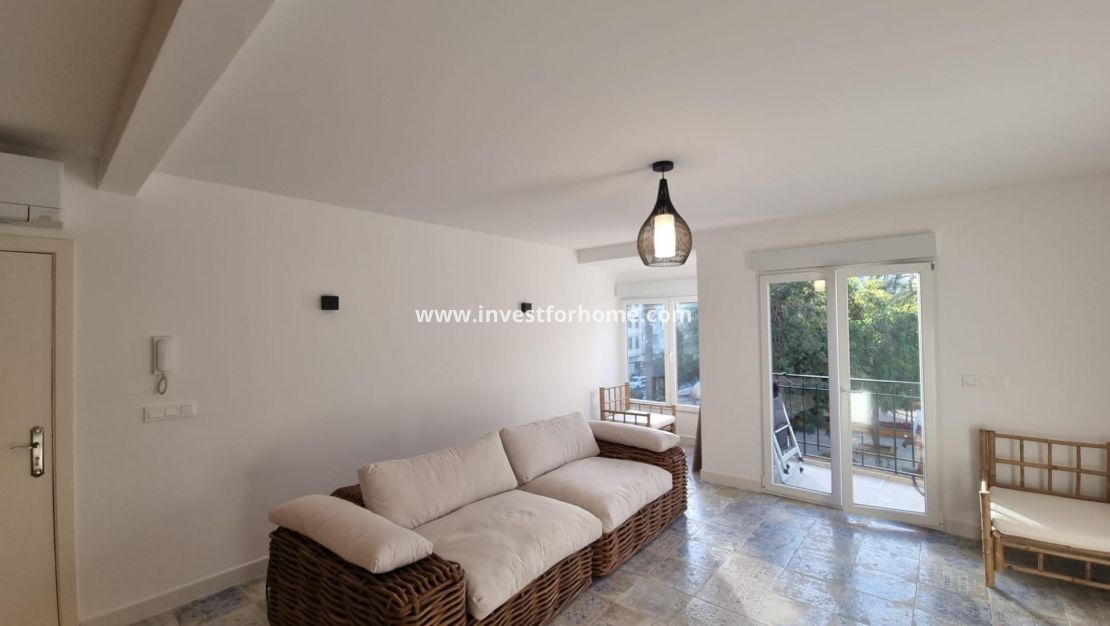 Sale - Apartment - Torrevieja - Centro