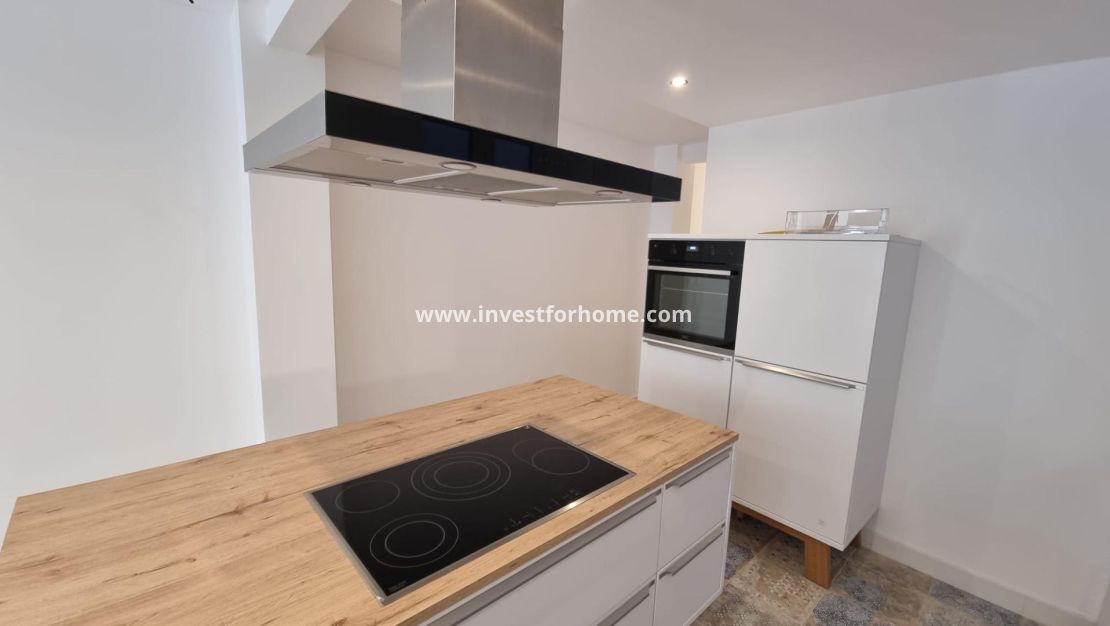 Sale - Apartment - Torrevieja - Centro