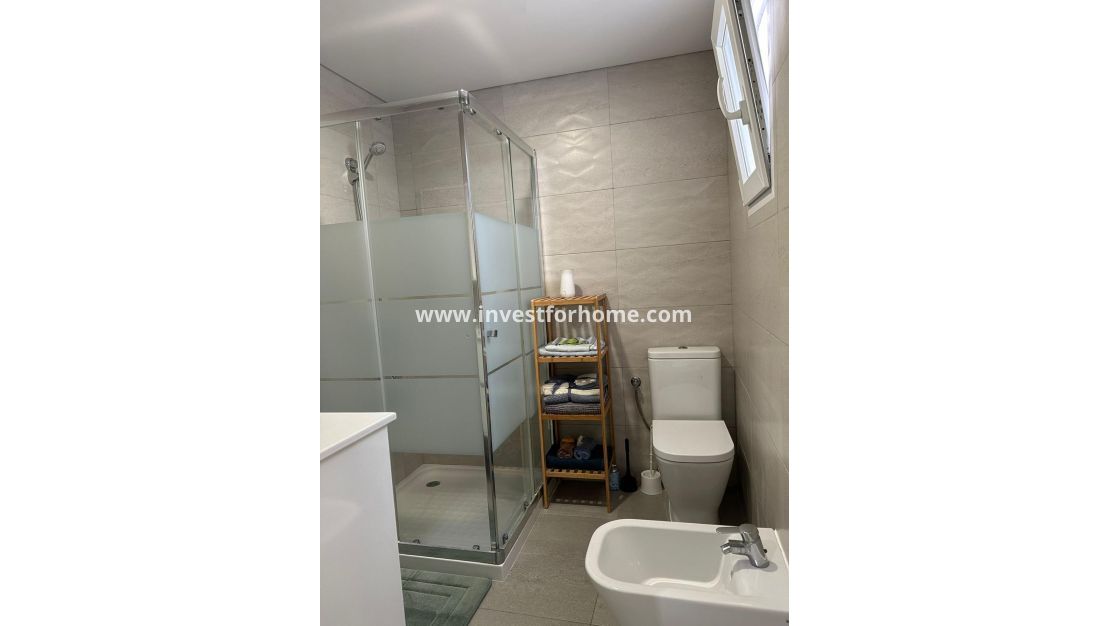 Sale - Apartment - Torrevieja - Centro