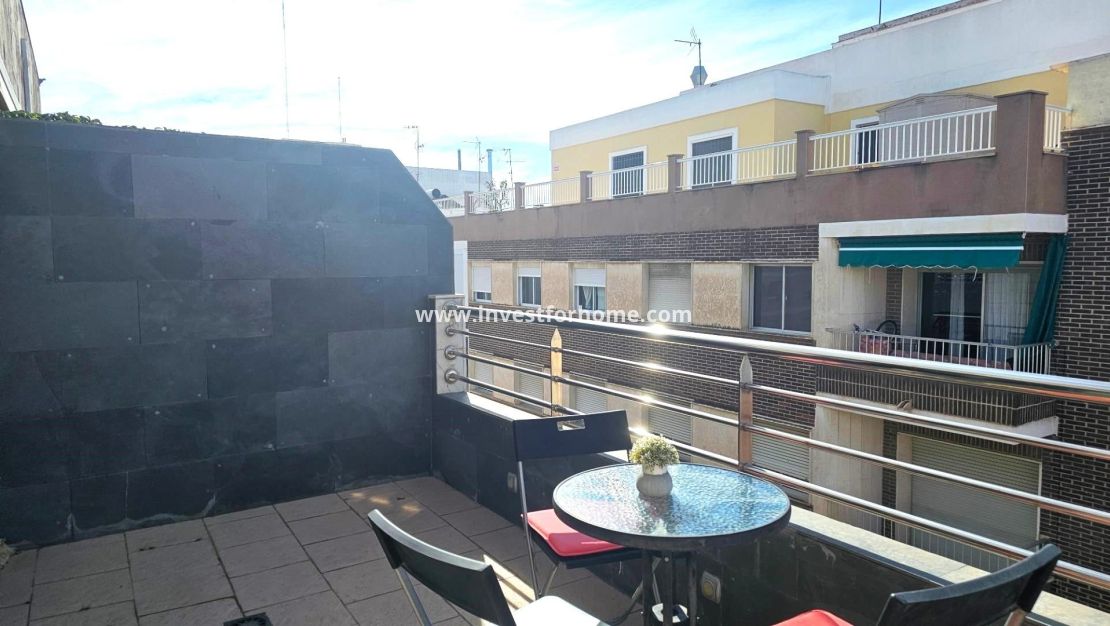 Sale - Apartment - Torrevieja - Centro