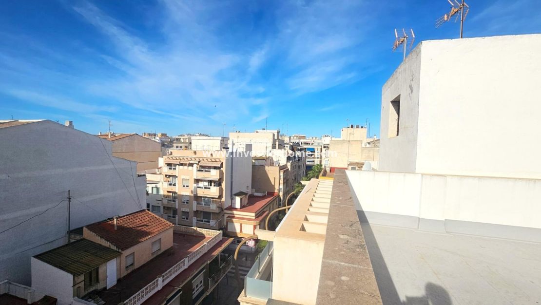 Sale - Apartment - Torrevieja - Centro