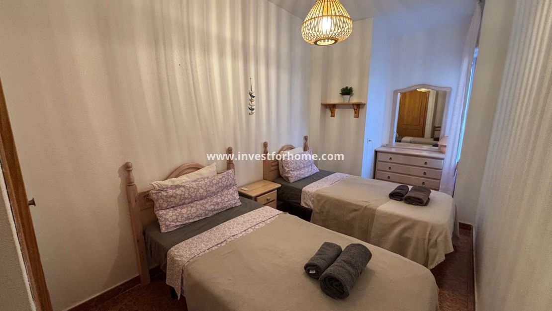 Sale - Apartment - Torrevieja - Centro