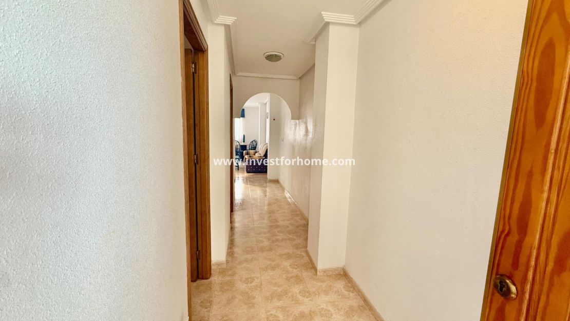 Sale - Apartment - Torrevieja - Centro