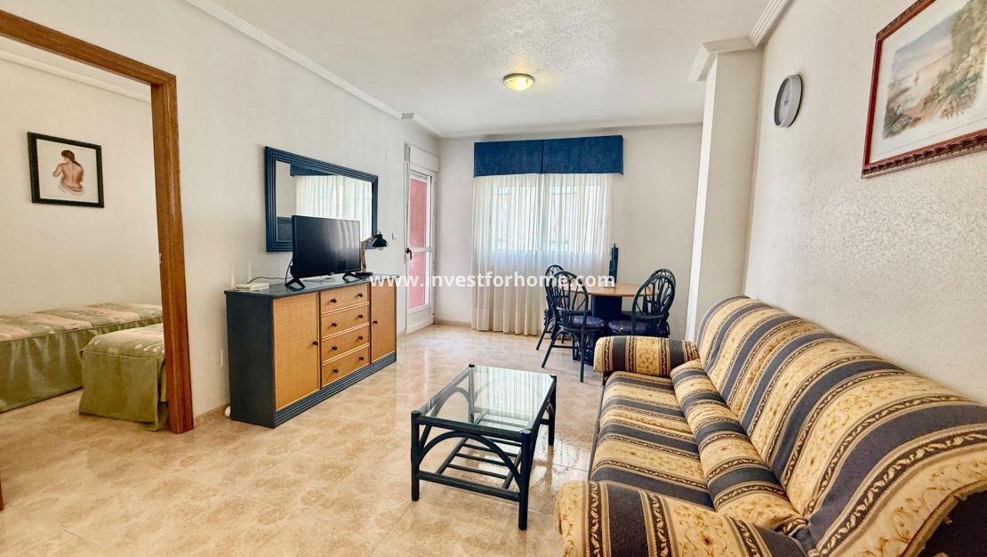 Sale - Apartment - Torrevieja - Centro