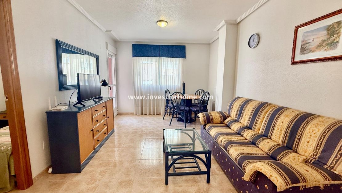 Sale - Apartment - Torrevieja - Centro