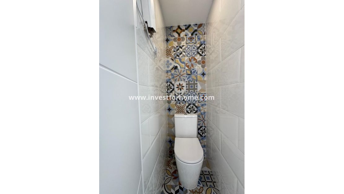 Sale - Apartment - Torrevieja - Centro