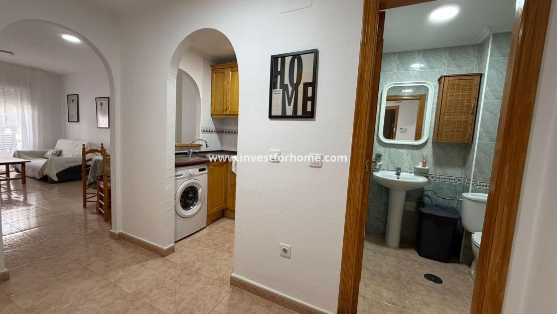 Sale - Apartment - Torrevieja - Centro