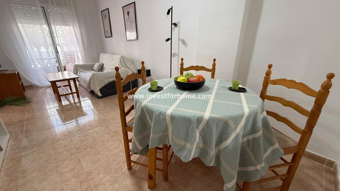 Sale - Apartment - Torrevieja - Centro