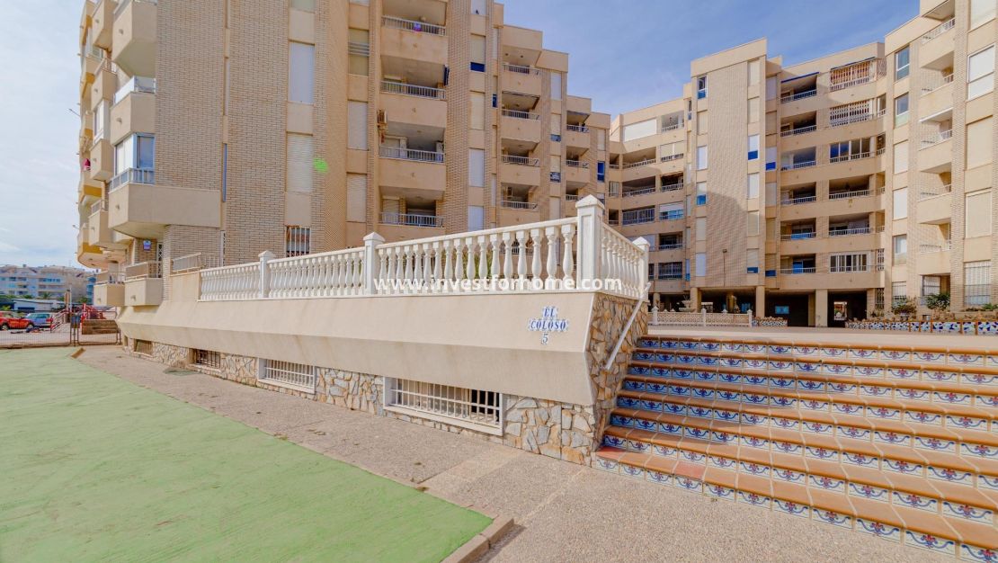 Sale - Apartment - Torrevieja - Centro
