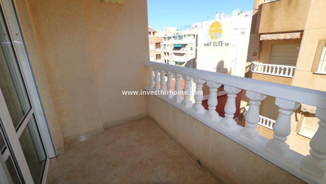 Sale - Apartment - Torrevieja - Centro
