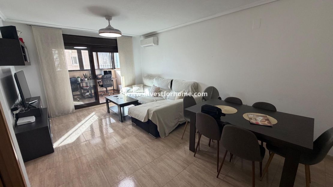 Sale - Apartment - Torrevieja - Centro
