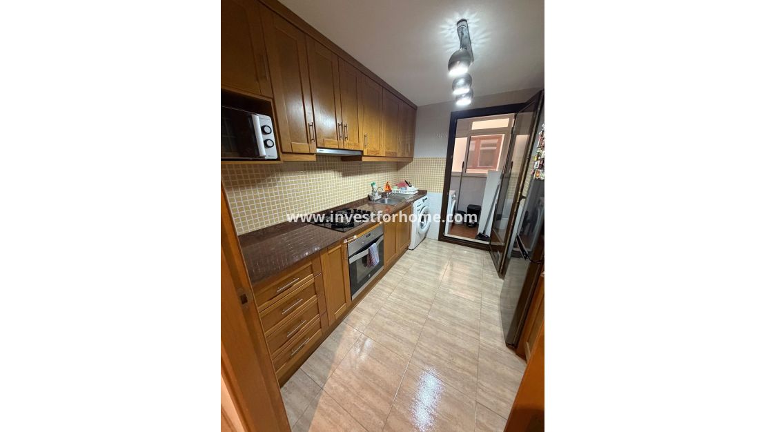 Sale - Apartment - Torrevieja - Centro