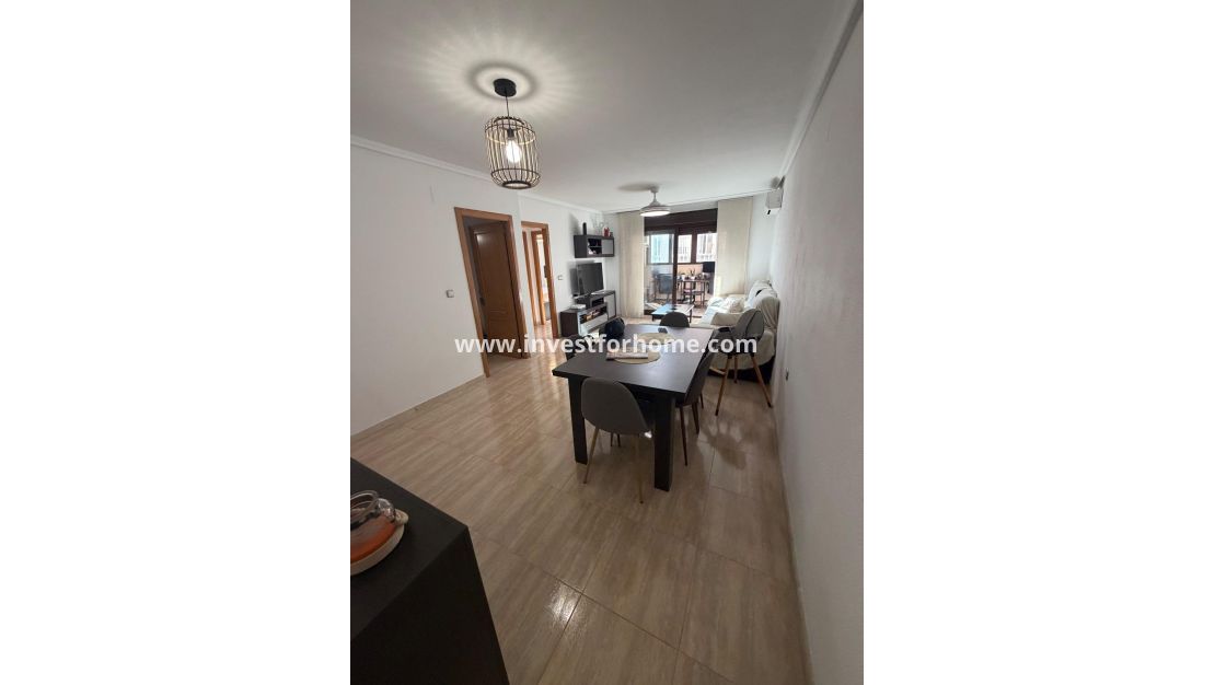 Sale - Apartment - Torrevieja - Centro