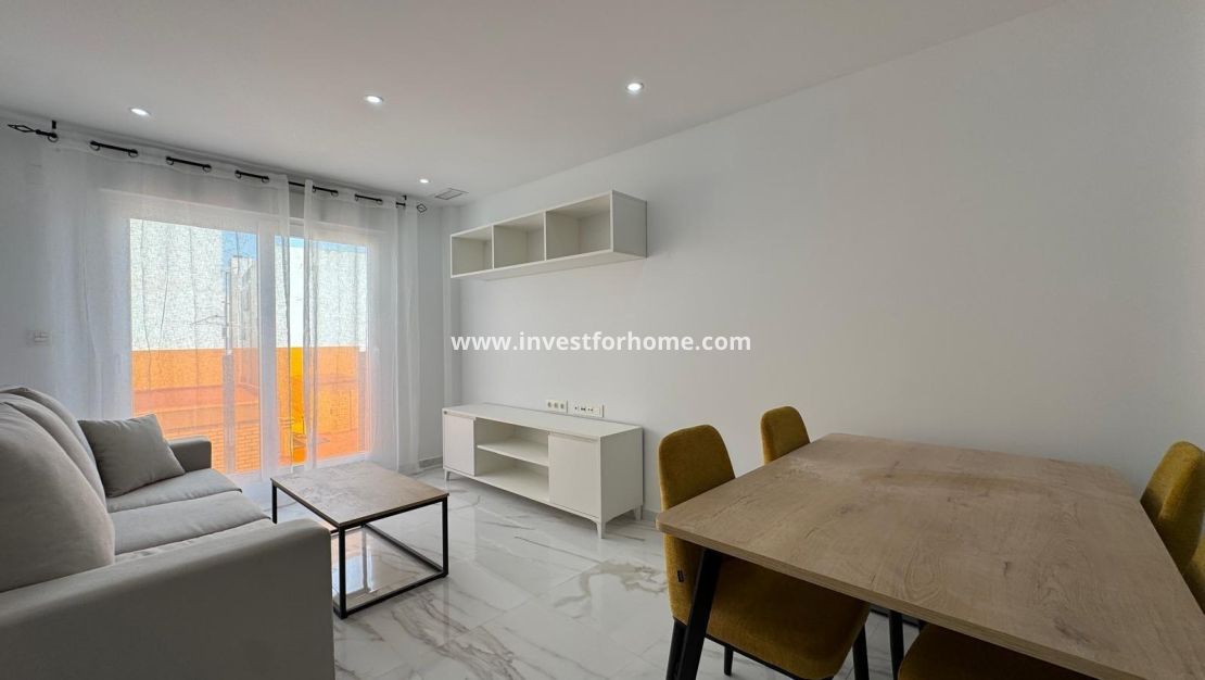 Sale - Apartment - Torrevieja - Centro