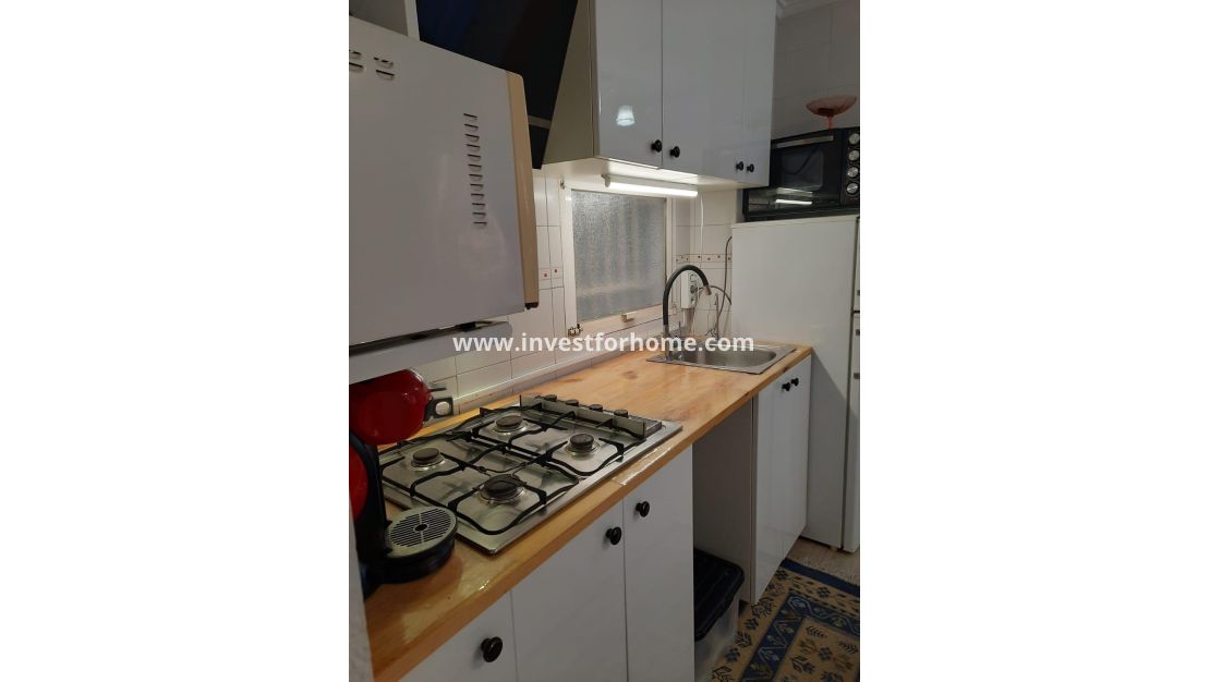 Sale - Apartment - Torrevieja - Centro