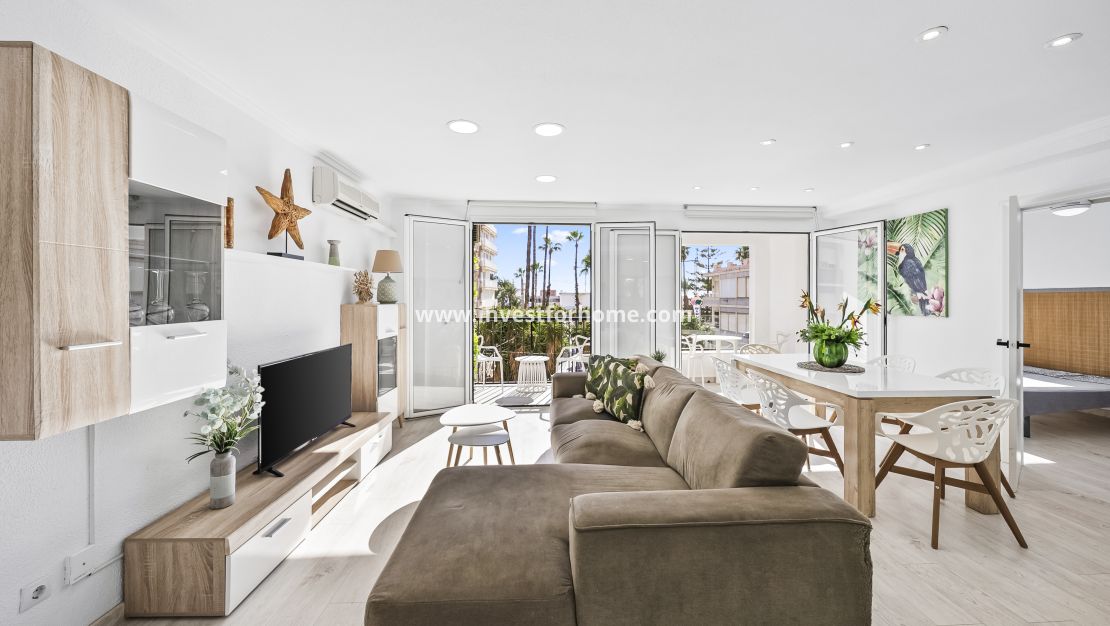 Sale - Apartment - Torrevieja - Centro