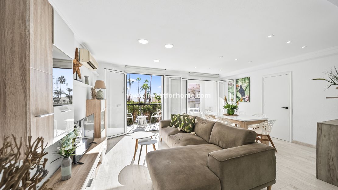 Sale - Apartment - Torrevieja - Centro