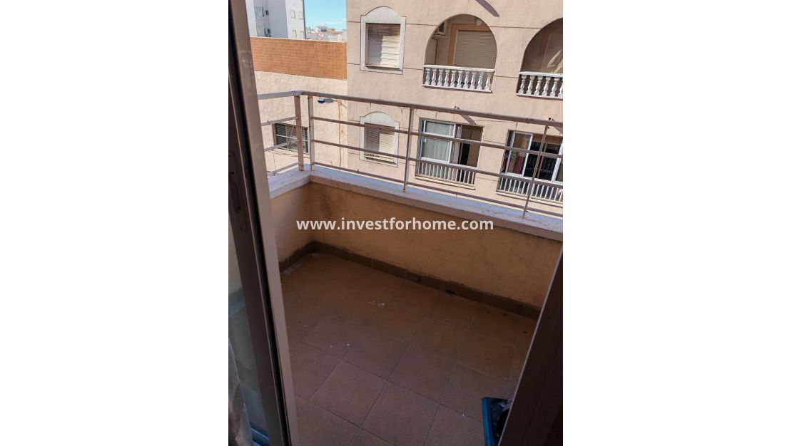 Sale - Apartment - Torrevieja - Centro