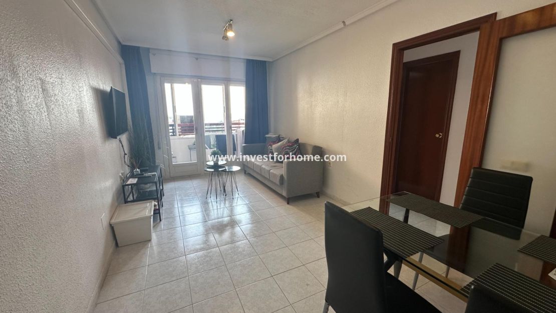 Sale - Apartment - Torrevieja - Centro