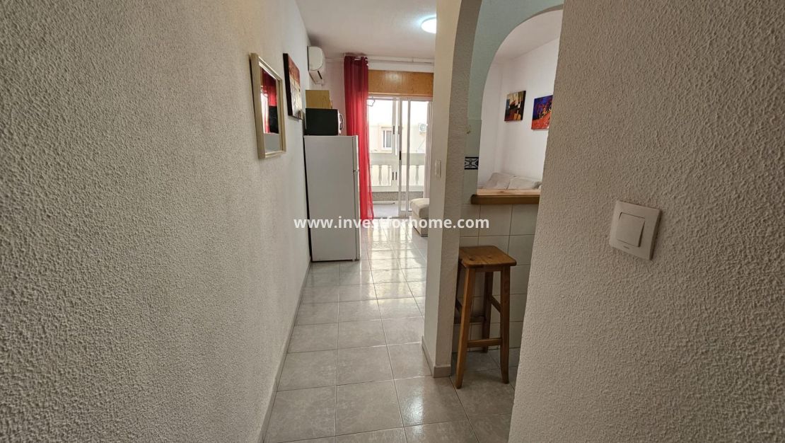 Sale - Apartment - Torrevieja - Centro