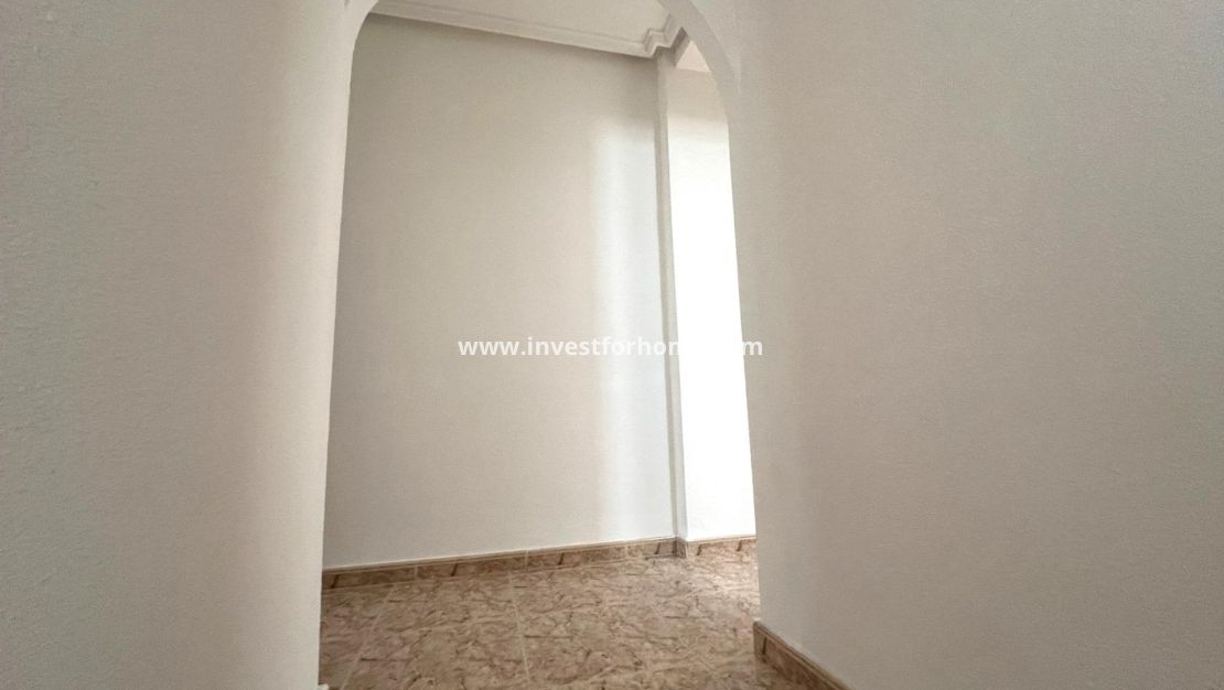 Sale - Apartment - Torrevieja - Centro