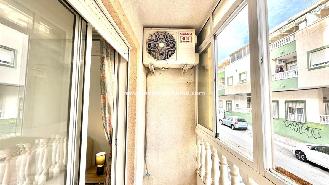 Sale - Apartment - Torrevieja - Centro