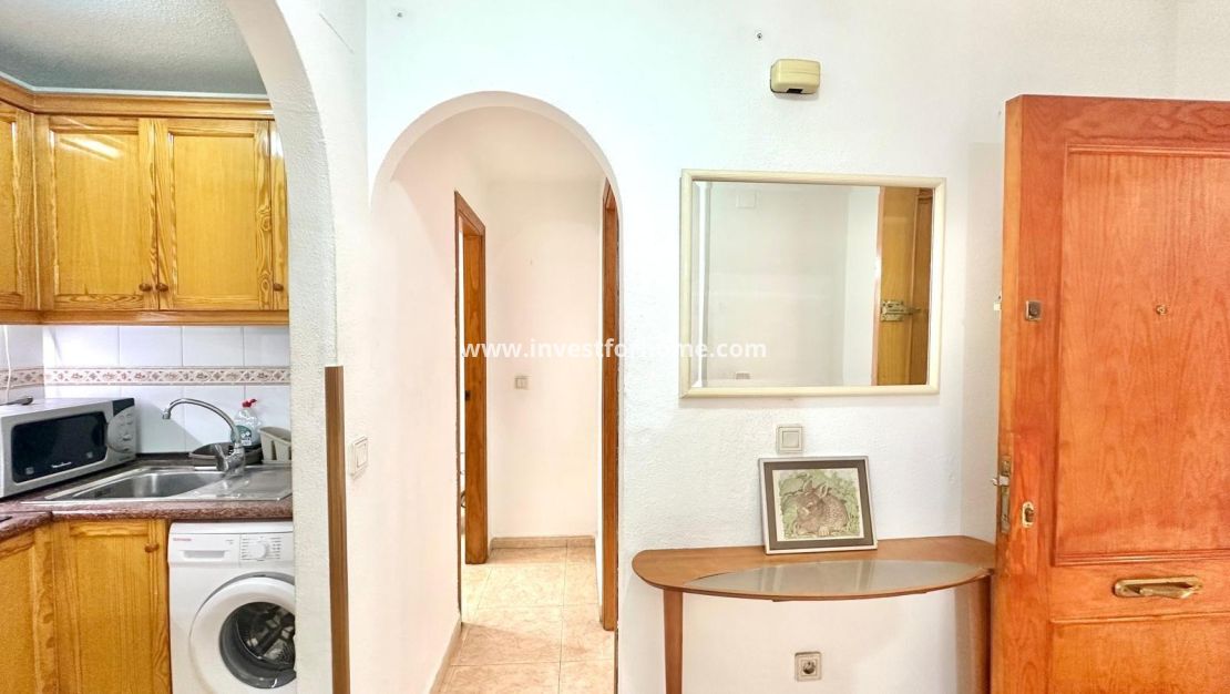 Sale - Apartment - Torrevieja - Centro