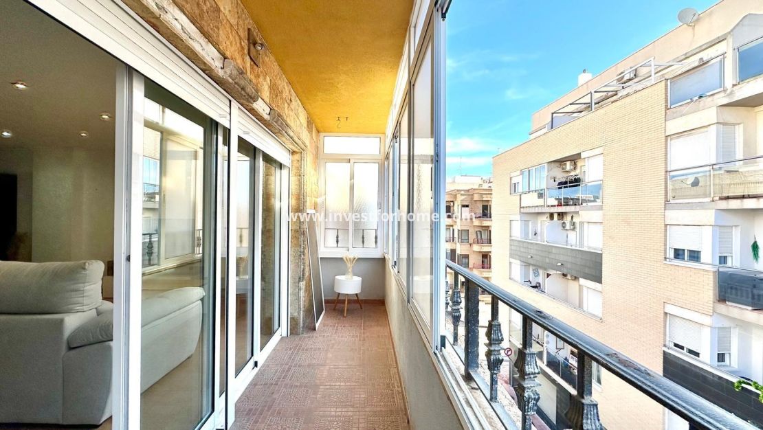 Sale - Apartment - Torrevieja - Centro