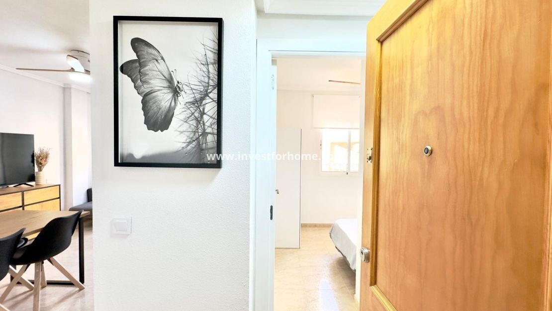 Sale - Apartment - Torrevieja - Centro