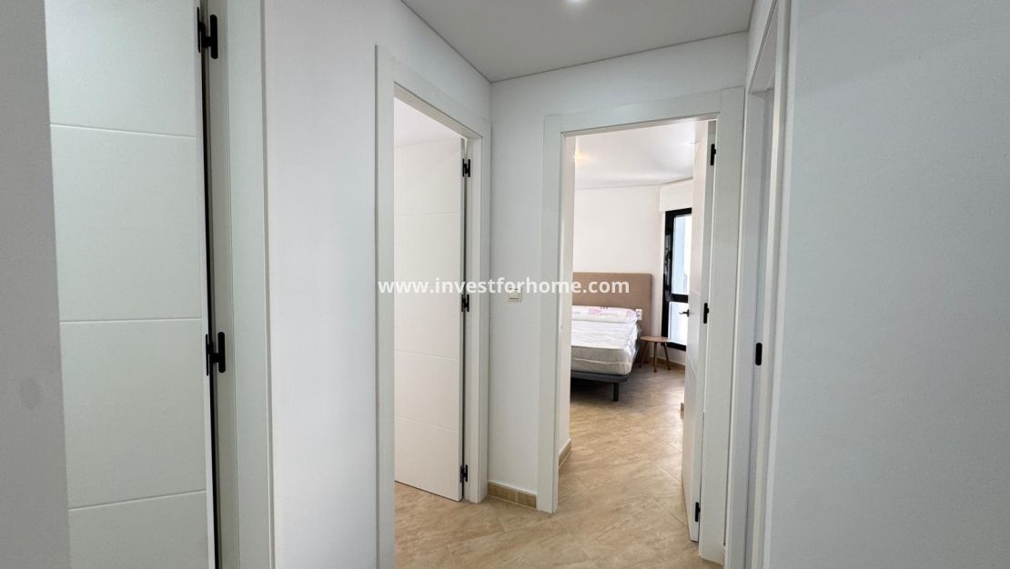 Sale - Apartment - Torrevieja - Centro