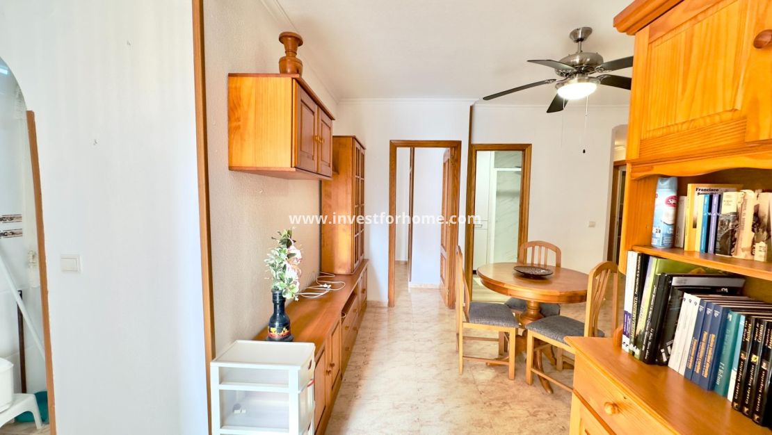 Sale - Apartment - Torrevieja - Centro