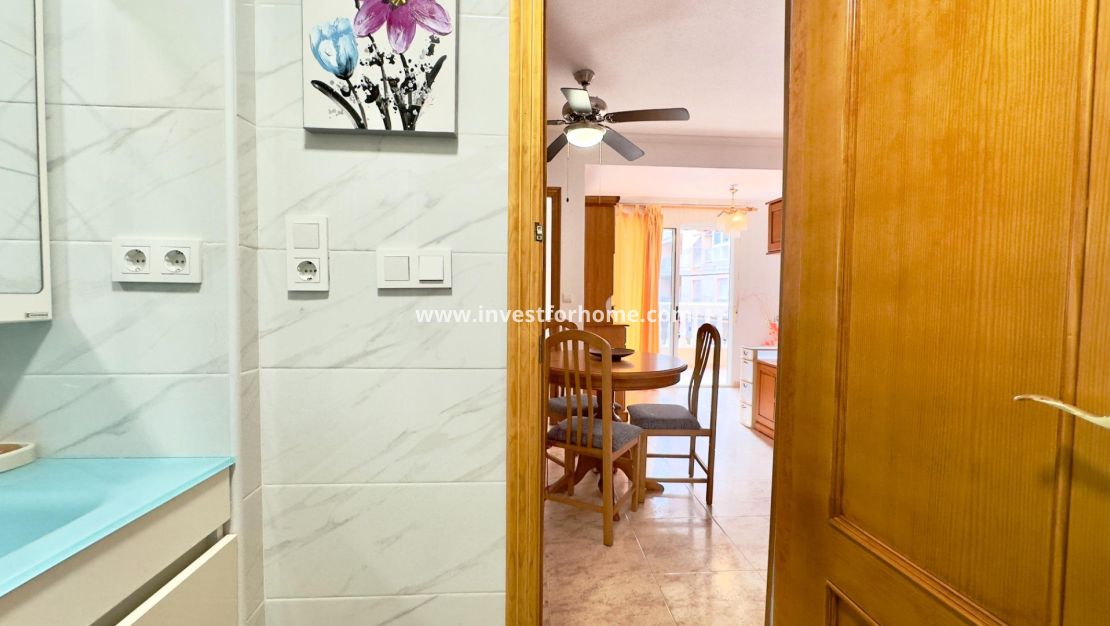 Sale - Apartment - Torrevieja - Centro