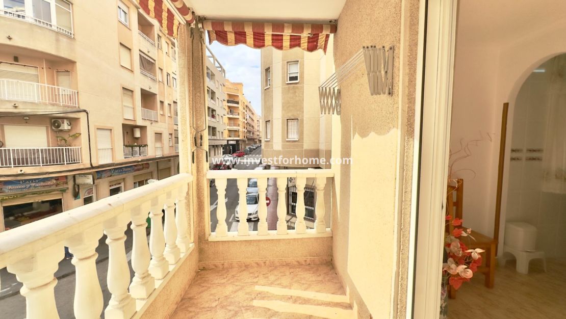 Sale - Apartment - Torrevieja - Centro