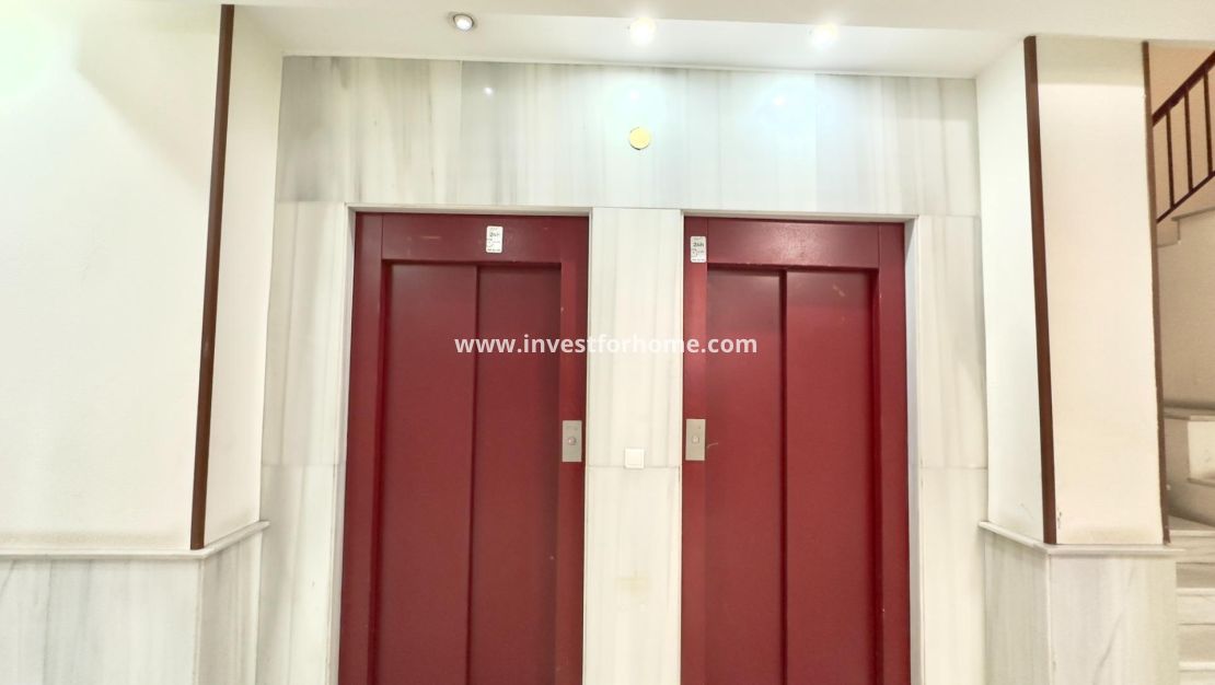 Sale - Apartment - Torrevieja - Centro