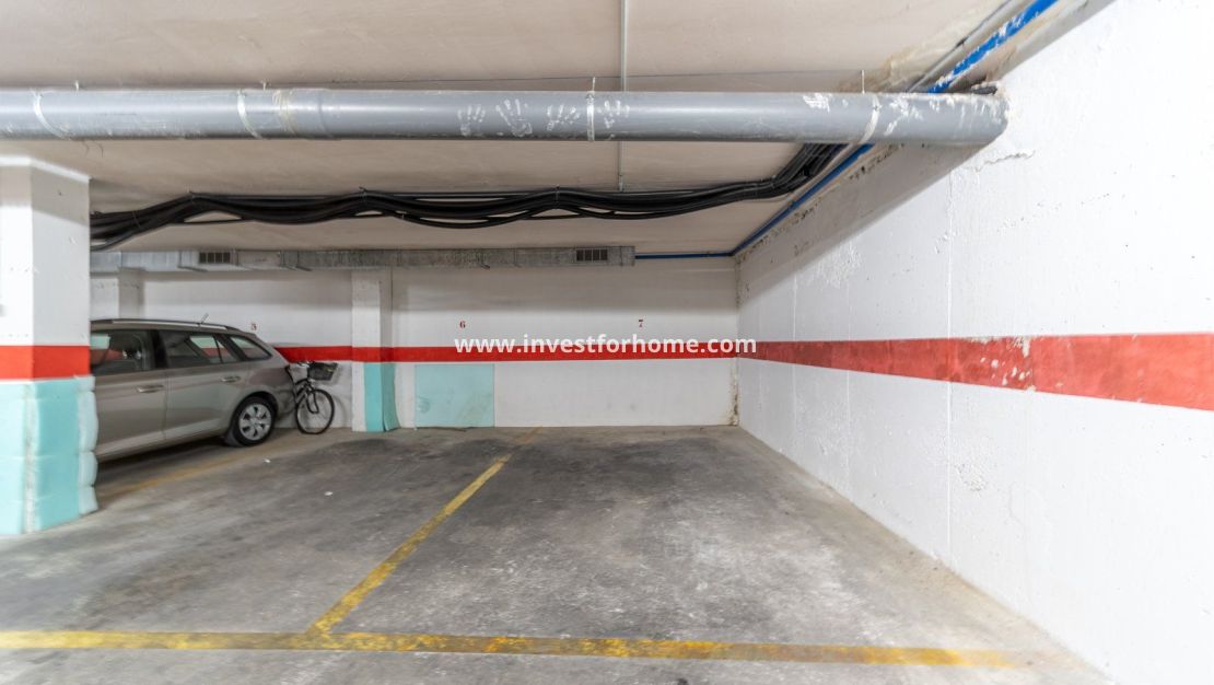 Sale - Apartment - Torrevieja - Centro