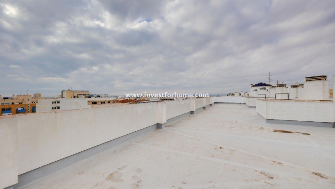Sale - Apartment - Torrevieja - Centro