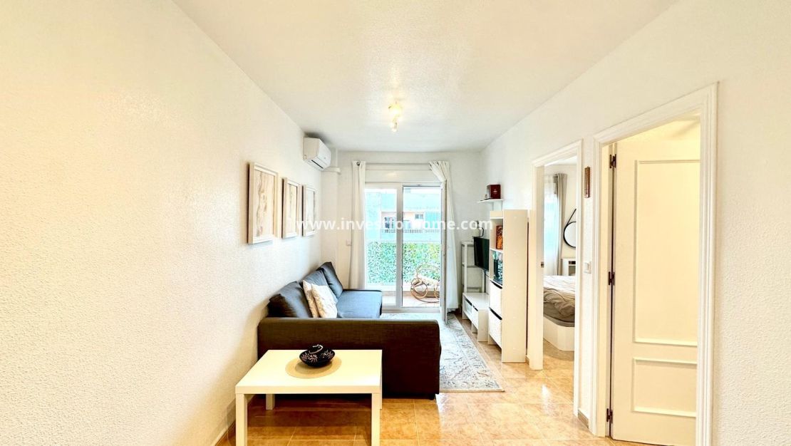 Sale - Apartment - Torrevieja - Centro