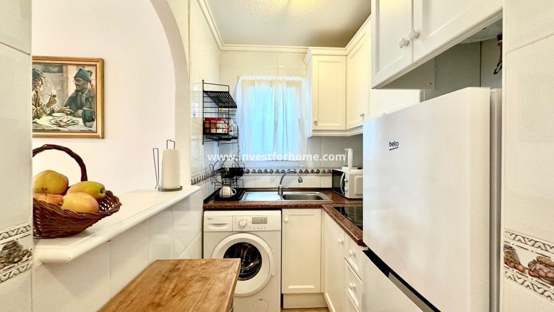 Sale - Apartment - Torrevieja - Centro