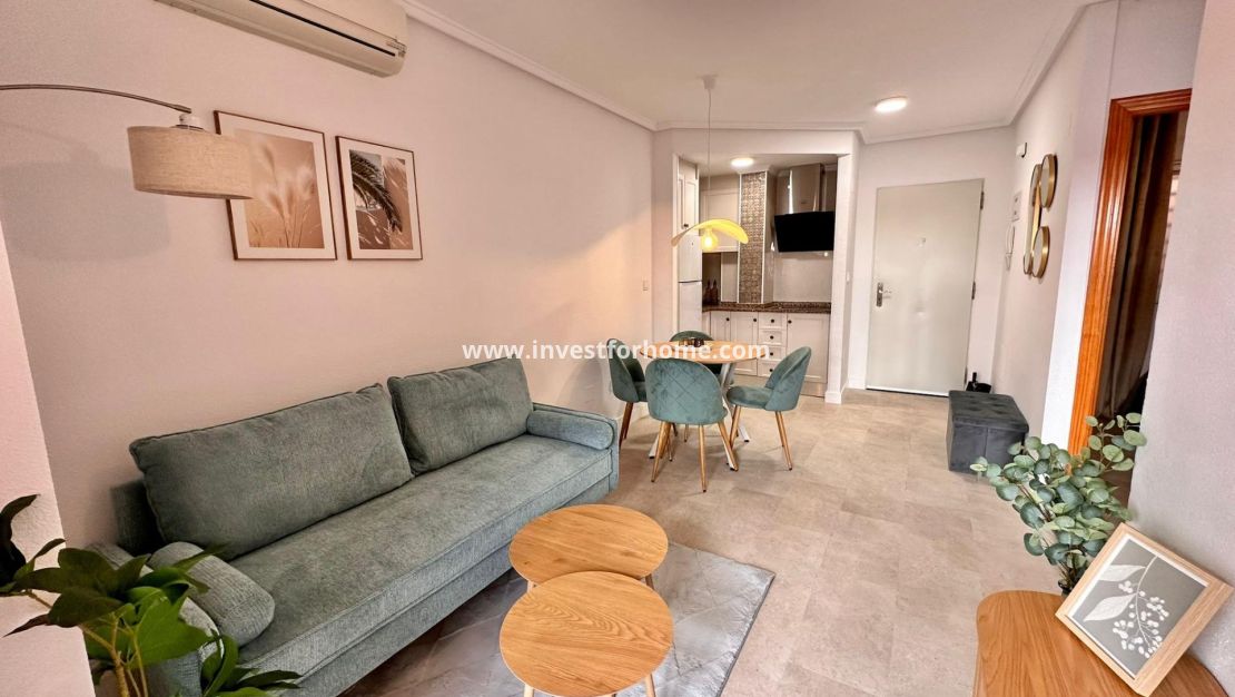 Sale - Apartment - Torrevieja - Centro