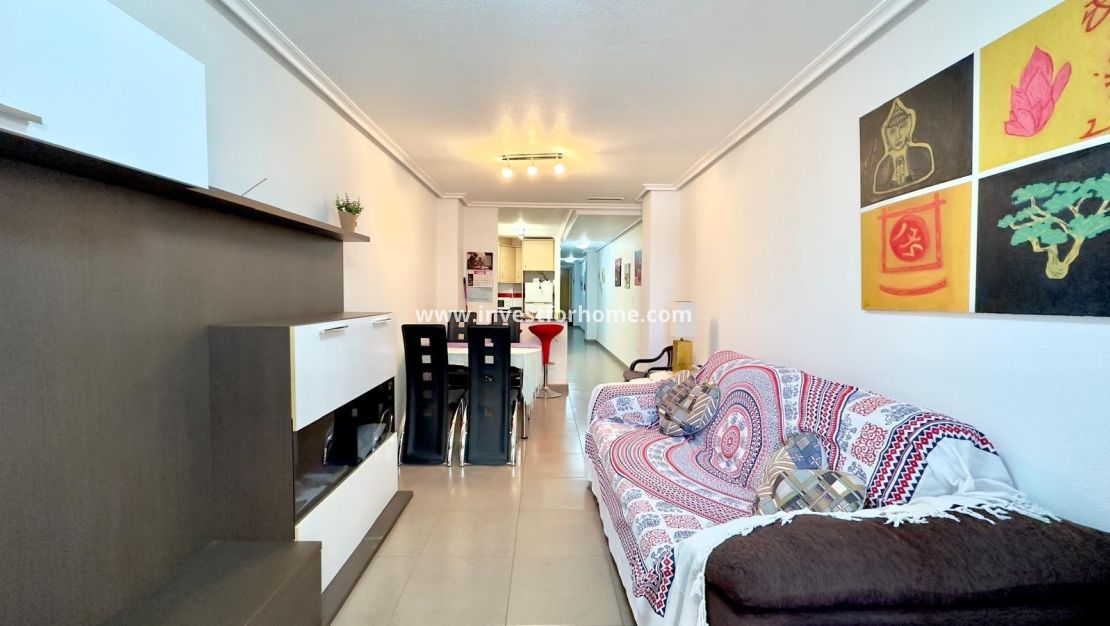 Sale - Apartment - Torrevieja - Centro
