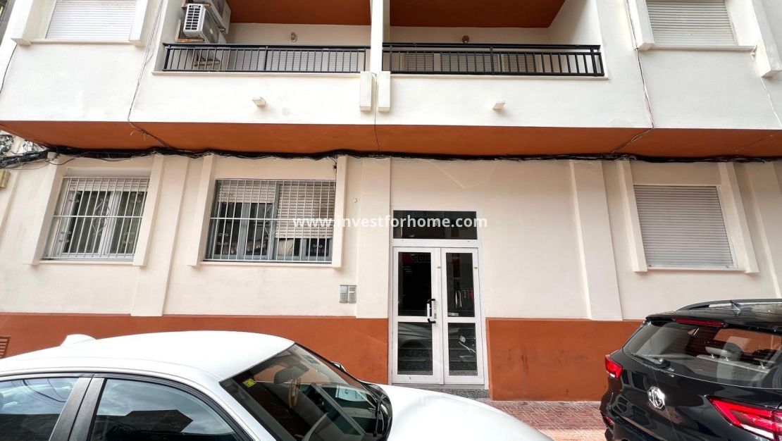 Sale - Apartment - Torrevieja - Centro
