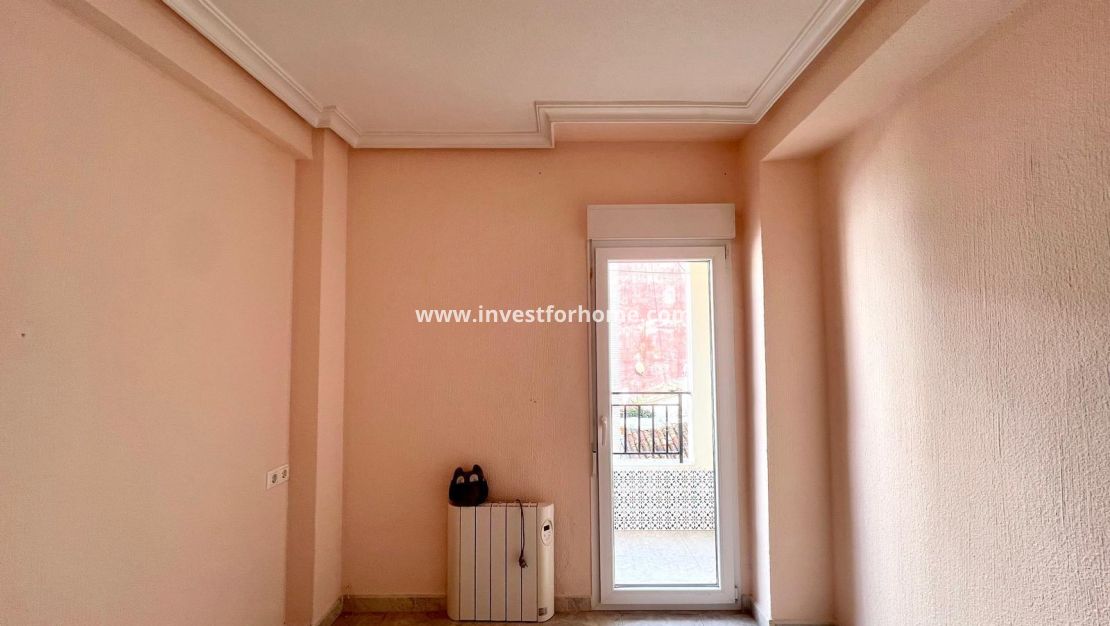 Sale - Apartment - Torrevieja - Centro