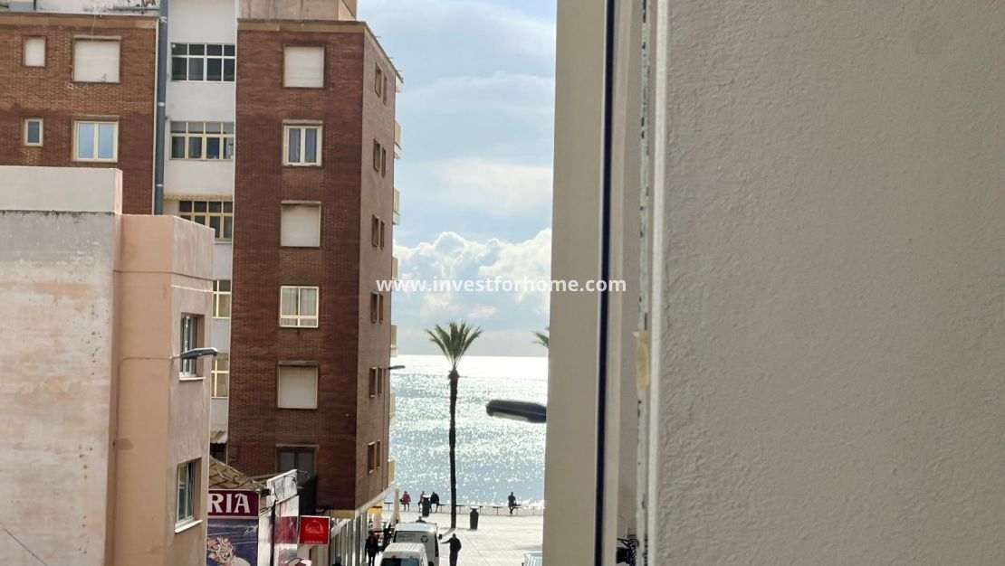 Sale - Apartment - Torrevieja - Centro