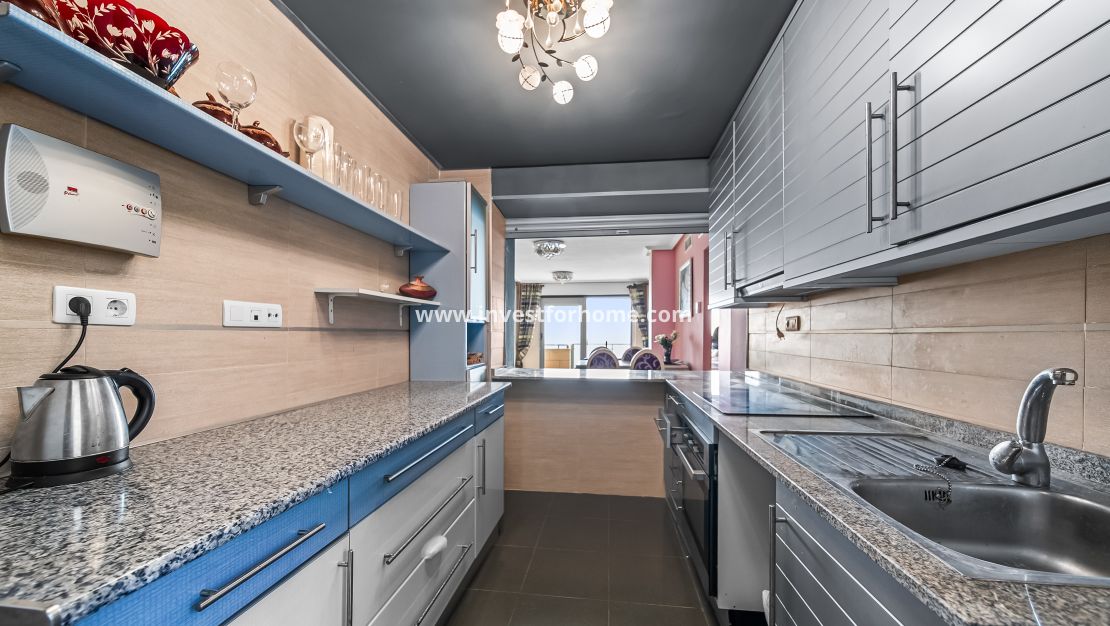 Sale - Apartment - Torrevieja - Centro