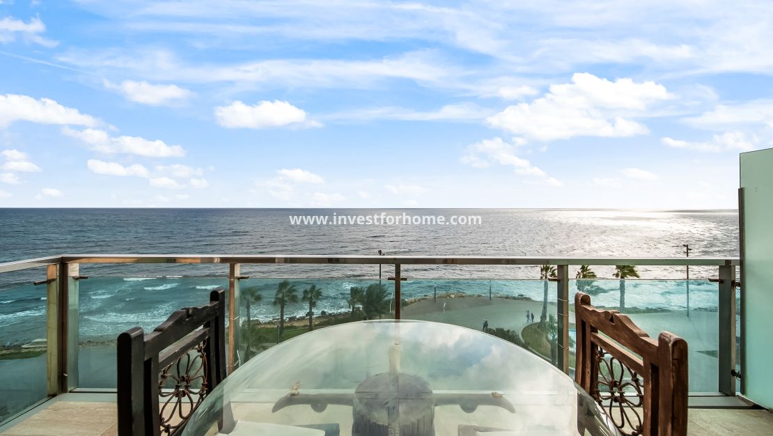 Sale - Apartment - Torrevieja - Centro