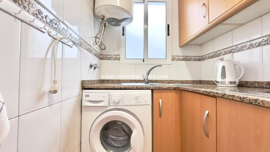 Sale - Apartment - Torrevieja - Centro