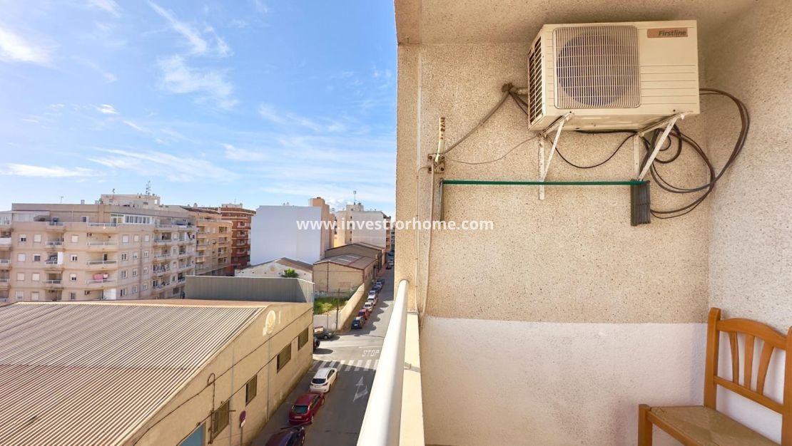 Sale - Apartment - Torrevieja - Centro