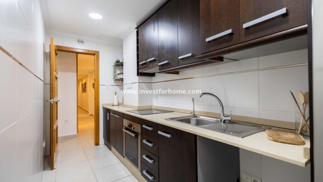 Sale - Apartment - Torrevieja - Centro