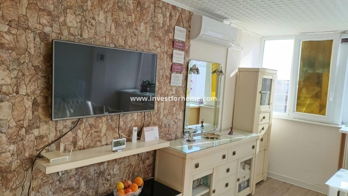 Sale - Apartment - Torrevieja - Centro